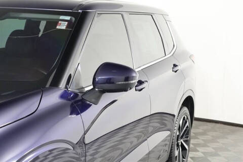 2023 Mitsubishi Outlander SE