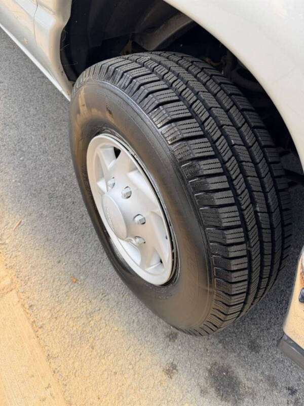 2009 Ford E-Series E-250