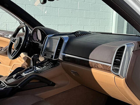 2017 Porsche Cayenne S