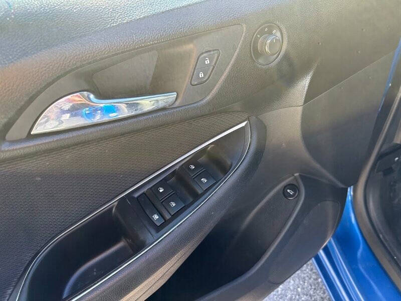 2017 Chevrolet Cruze LT Auto