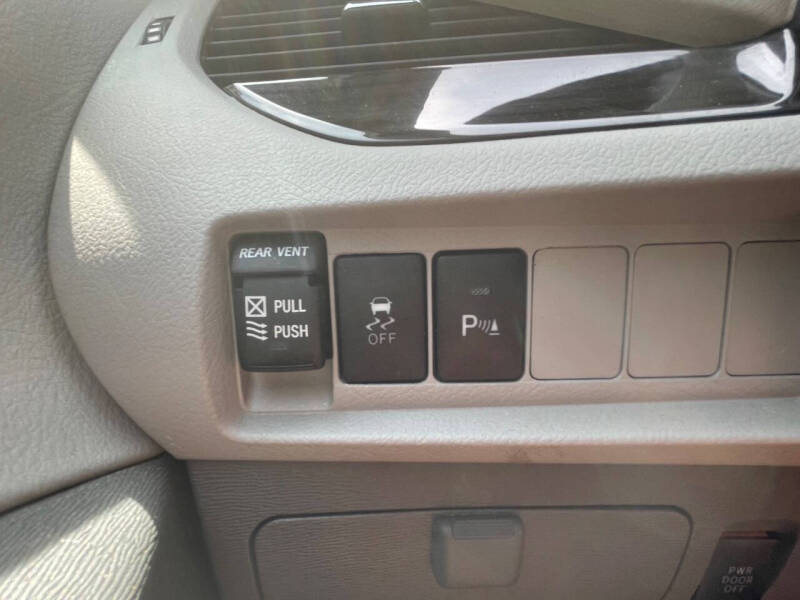 2020 Toyota Sienna XLE 8-Passenger