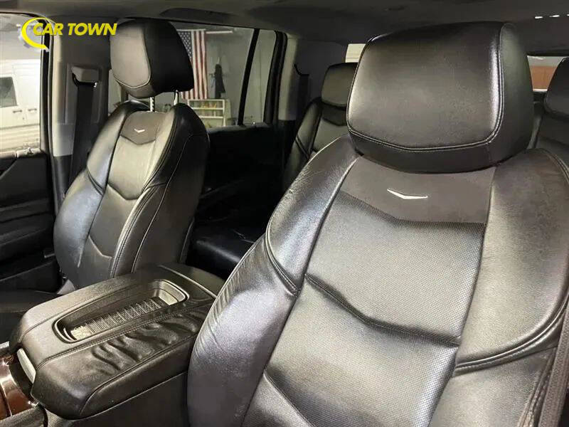 2018 Cadillac Escalade ESV Luxury