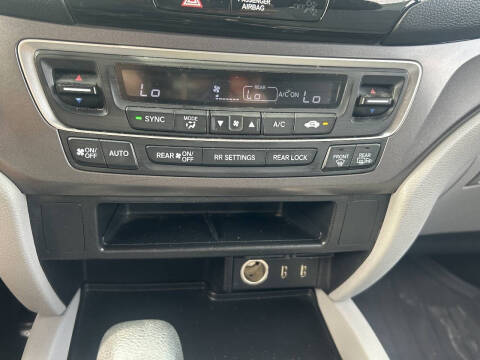 2017 Honda Pilot EX