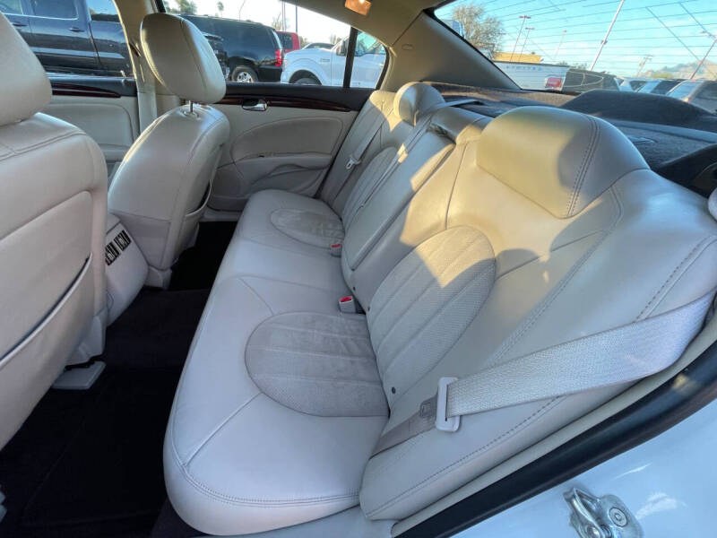 2011 Buick Lucerne Super