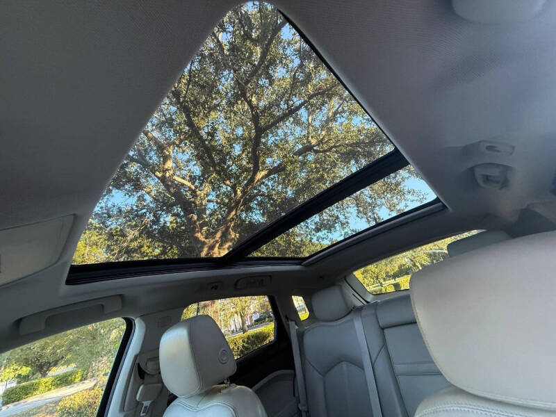 2012 Cadillac SRX Luxury Collection