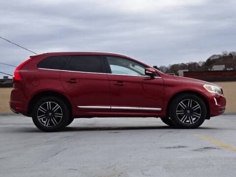 2016 Volvo XC60 T6 Drive-E R-Design Platinum