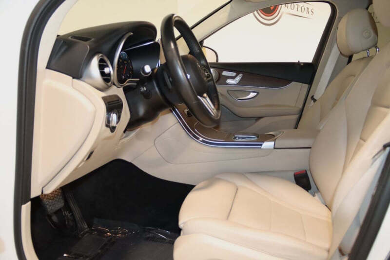 2021 Mercedes-Benz GLC GLC 300 4MATIC