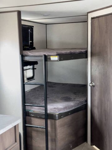 2021 Dutchmen COLEMAN 2755BH