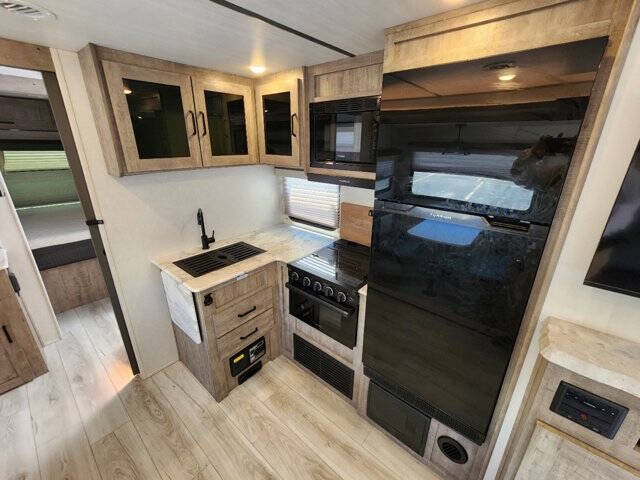 2023 Forest River Surveyor Legend