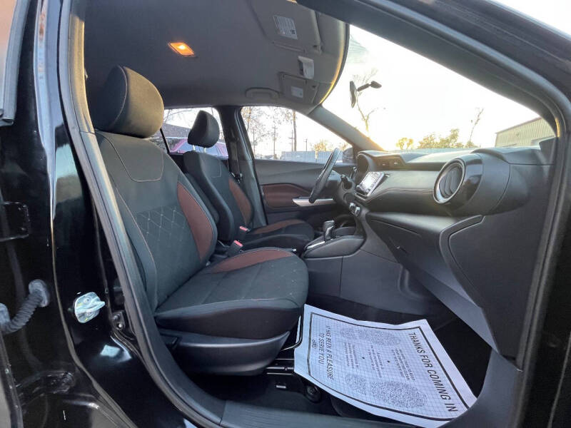 2018 Nissan Kicks SR