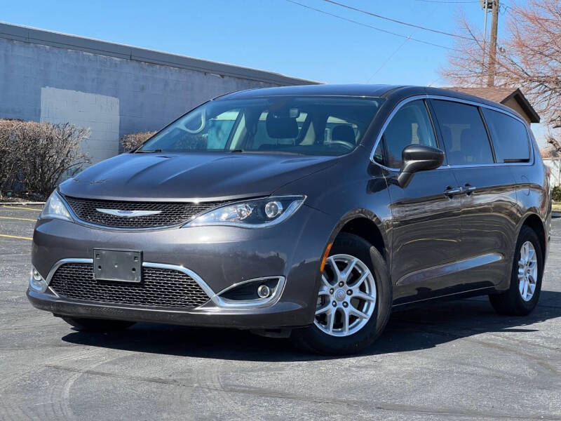 2020 Chrysler Pacifica for sale at A.I. Monroe Auto Sales in Bountiful UT