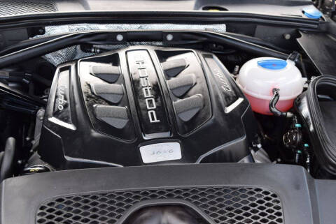 2015 Porsche Macan Turbo