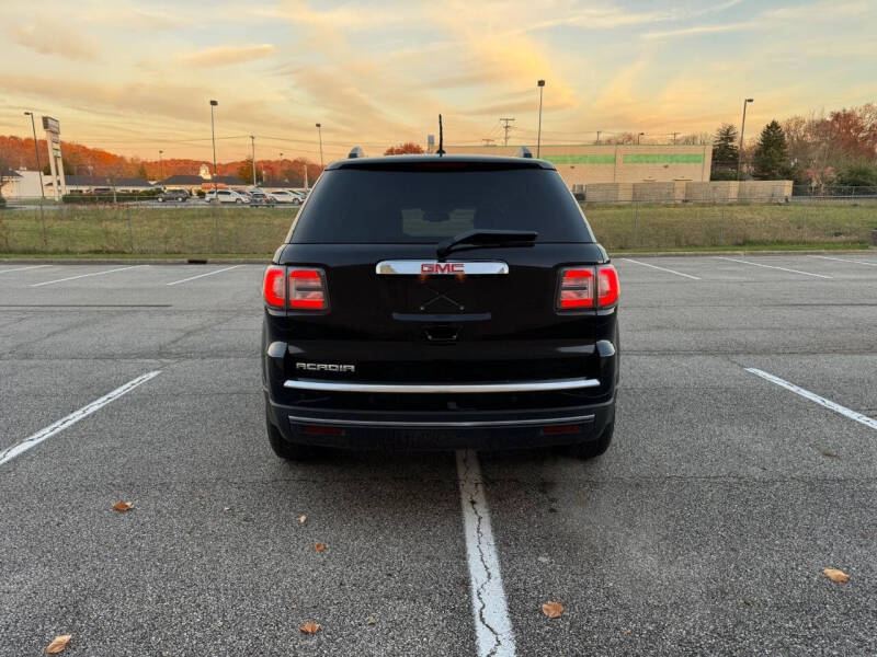 2016 GMC Acadia SLE-2