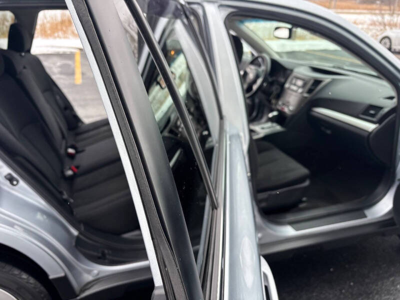 2013 Subaru Outback 2.5i Premium