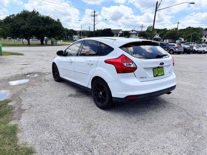 2012 Ford Focus SE