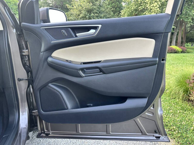 2019 Ford Edge SEL