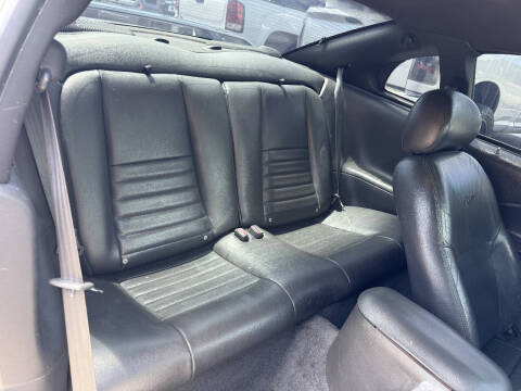 2004 Ford Mustang GT Deluxe