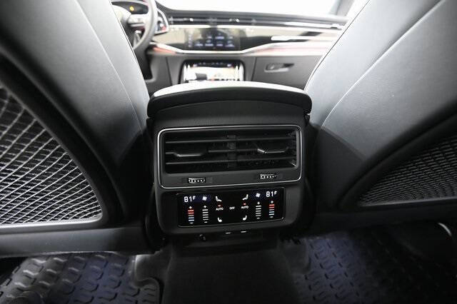 2025 Audi RS Q8 performance 4.0T quattro