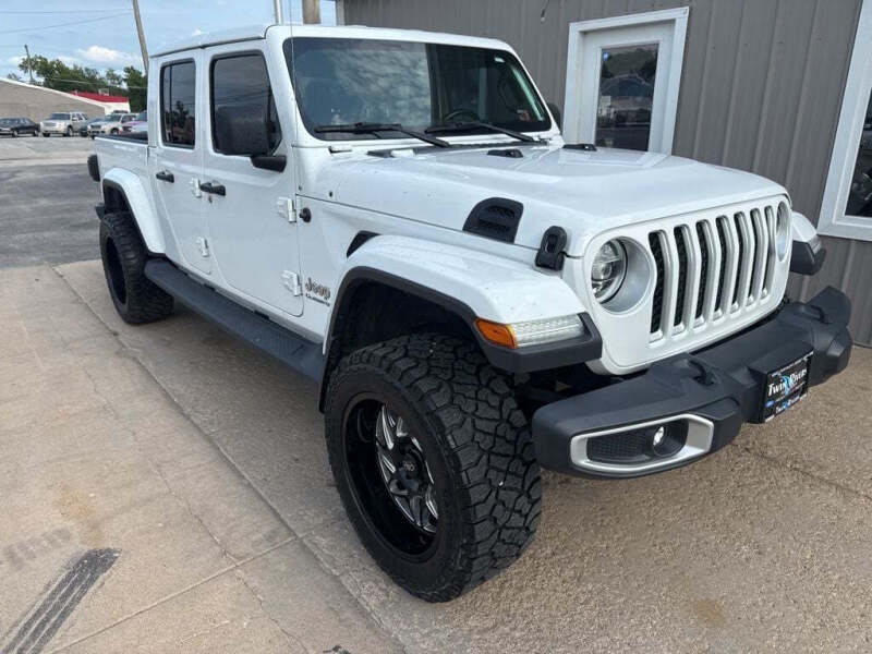 2020 Jeep Gladiator Overland's photo