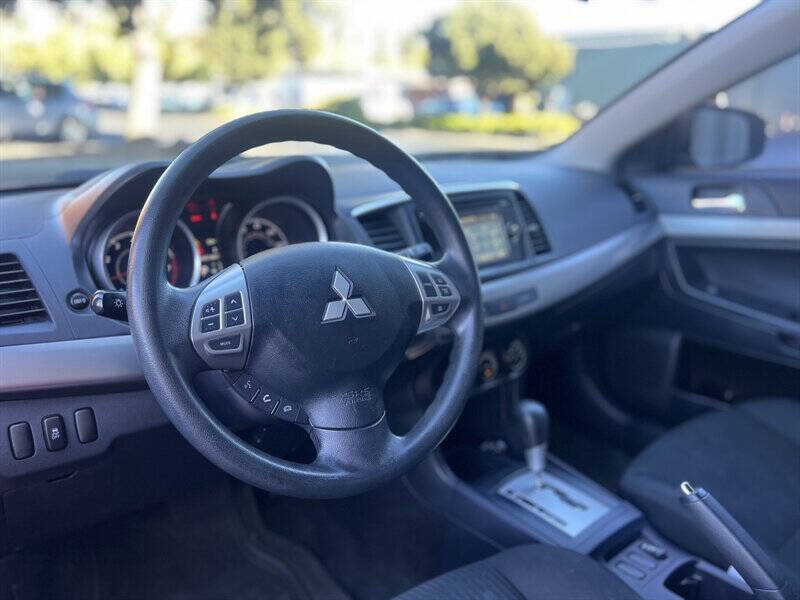 2015 Mitsubishi Lancer SE
