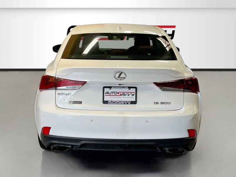 2019 Lexus IS 300