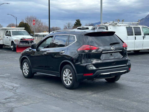 2018 Nissan Rogue SV