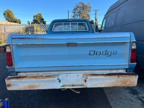 1975 Dodge D100 Pickup