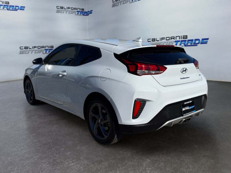 2019 Hyundai Veloster