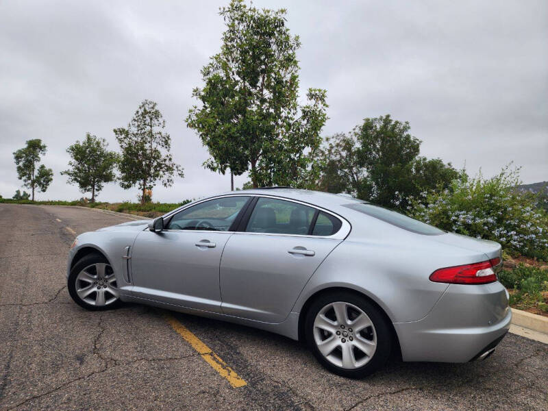 2010 Jaguar XF