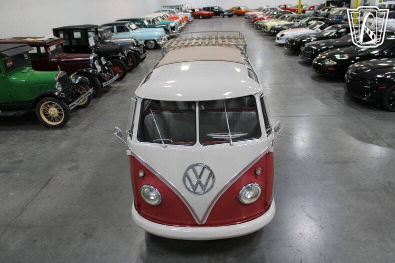 1961 Volkswagen Bus
