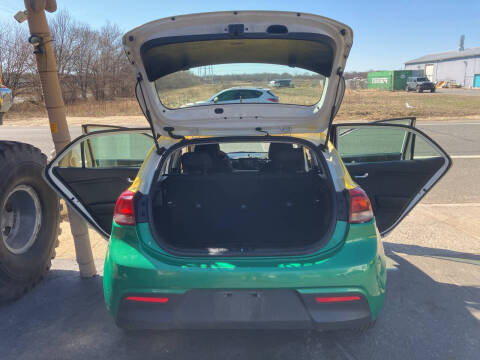 2018 Kia Rio 5-Door LX