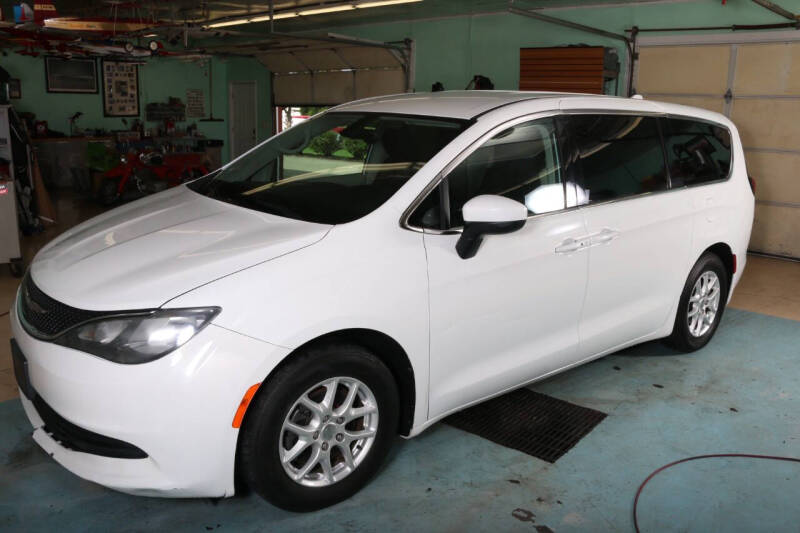 2017 Chrysler Pacifica LX