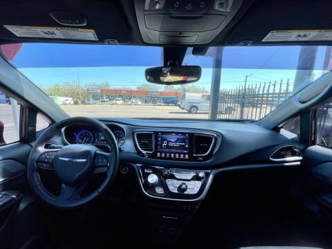 2018 Chrysler Pacifica Touring L