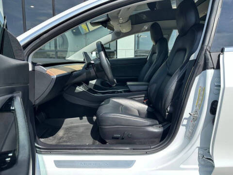 2018 Tesla Model 3 Mid Range