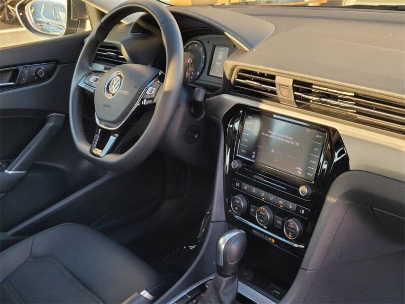 2022 Volkswagen Passat SE