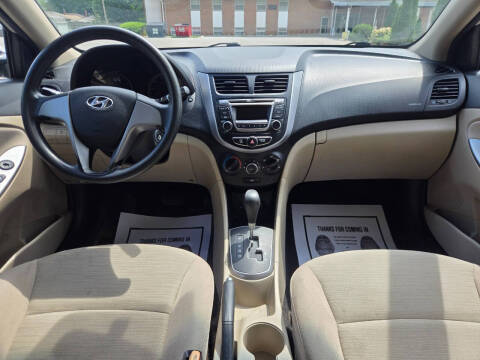 2015 Hyundai Accent GLS