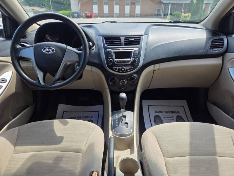 2015 Hyundai Accent GLS