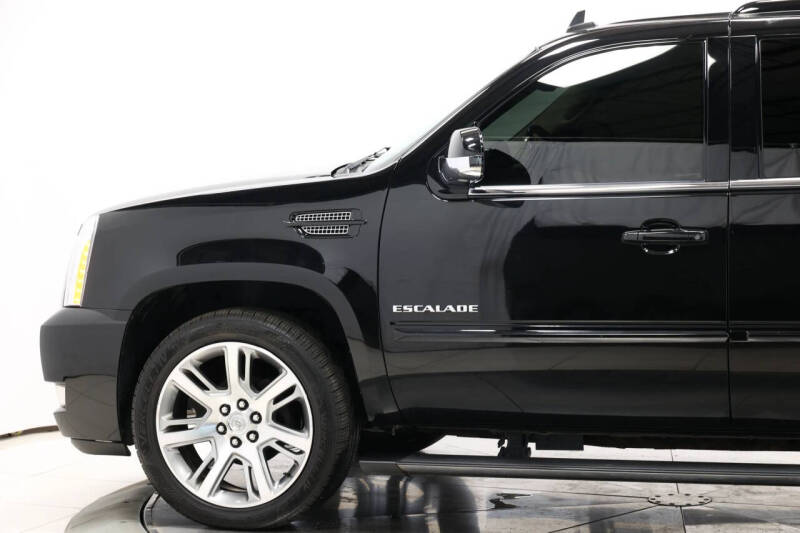2012 Cadillac Escalade Premium