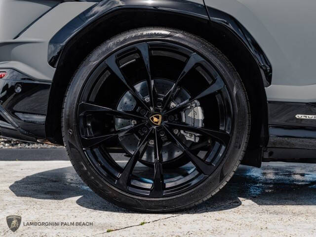 2024 Lamborghini Urus S