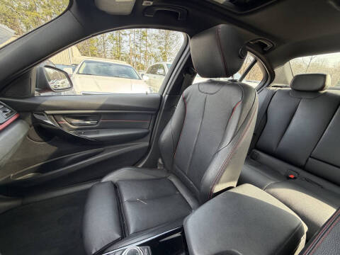 2012 BMW 3 Series 328i