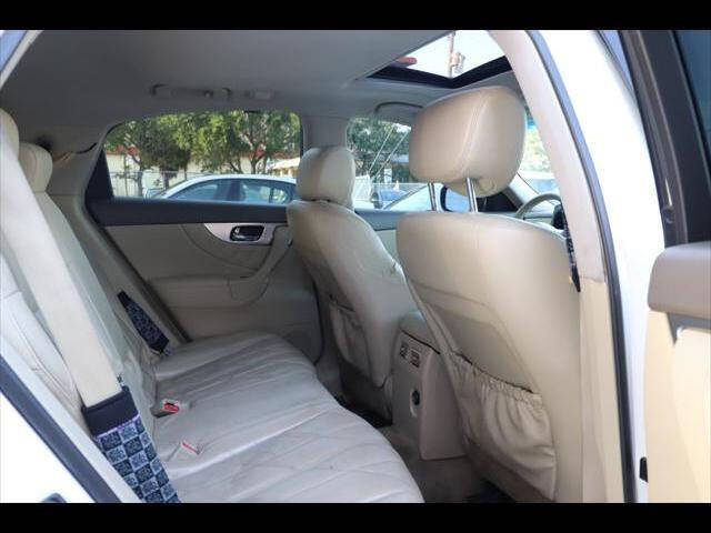 2010 INFINITI FX35 SUV / Crossover - $6,597