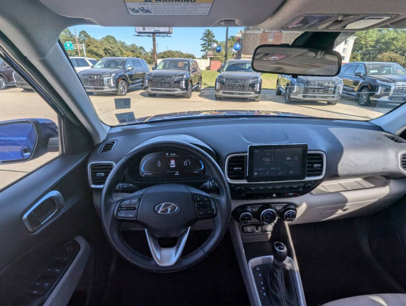 2024 Hyundai Venue SEL