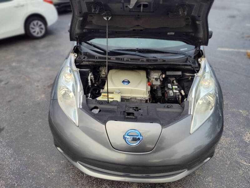 2015 Nissan LEAF S