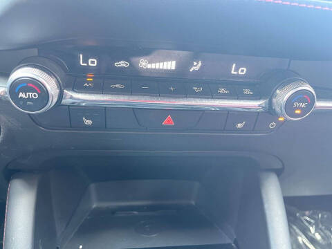 2025 Mazda Mazda3 Hatchback 2.5 S Carbon Edition