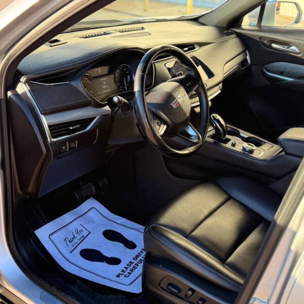 2020 Cadillac XT4 Premium Luxury