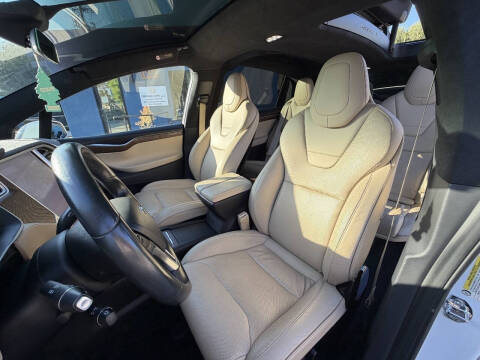 2016 Tesla Model X 90D