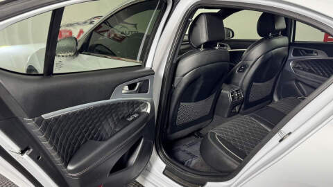 2020 Genesis G70