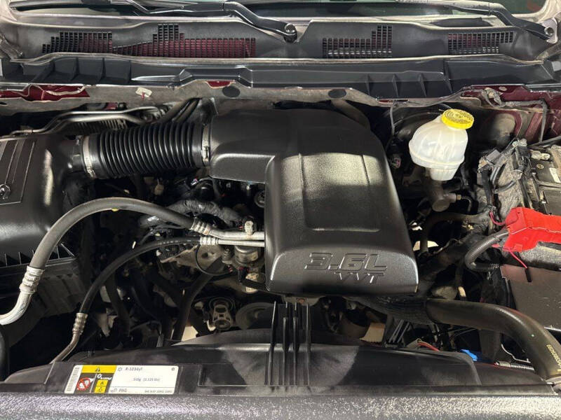 2018 RAM 1500 SLT