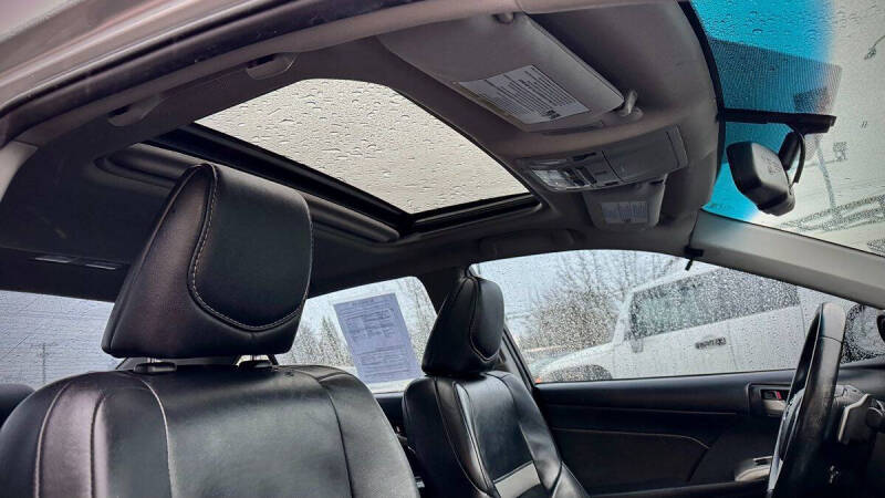 2014 Toyota Camry SE V6