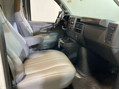 2026 Chevrolet Express 2500